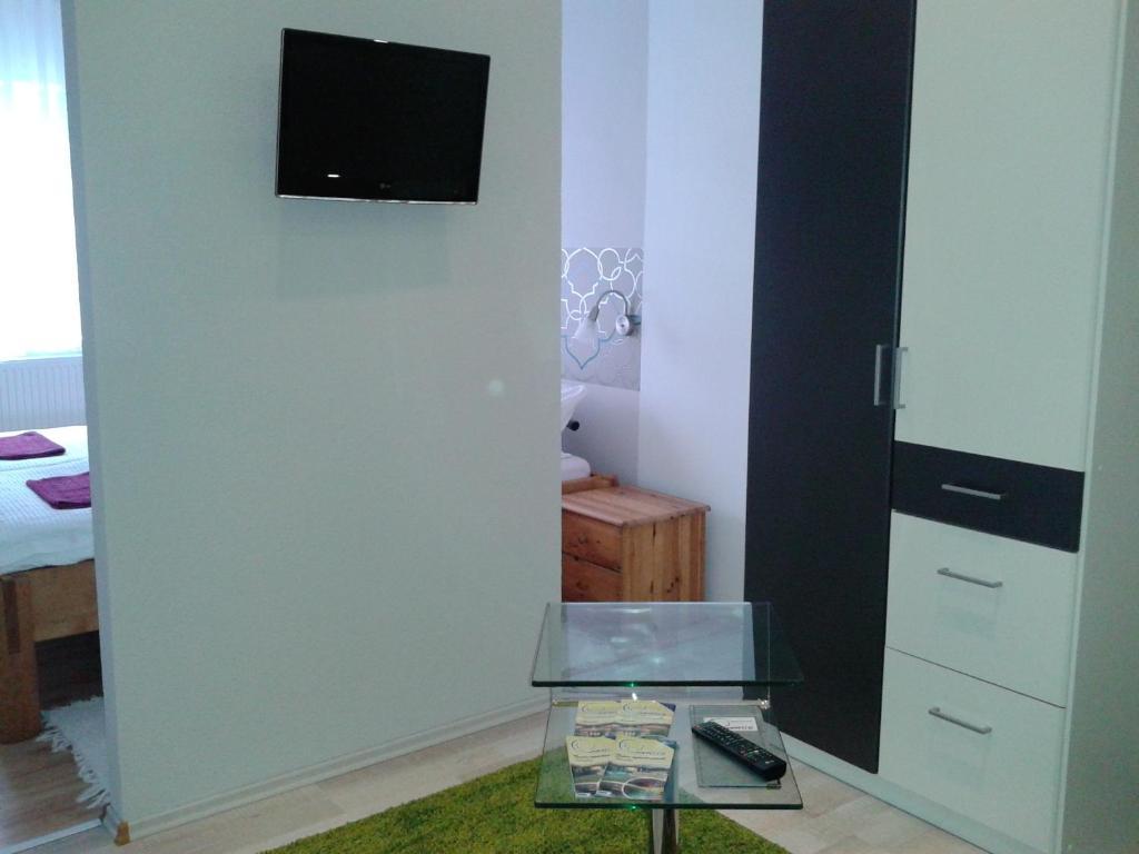 Janus Apartman Sárvár Kamer foto